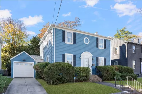 79 Blaisdell Ave, Pawtucket, RI 02860