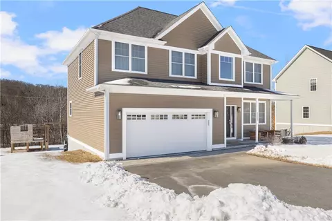 Exterior - 533 Louise St, Woonsocket, RI 02895 photo 2 of 6