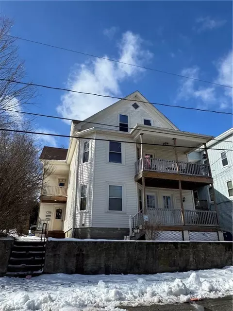 36 Progresso Ave, Woonsocket, RI 02895
