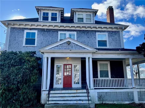 65 Dewey Ave, Tiverton, RI 02878