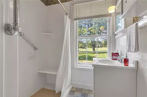 14 Maple St, Mendon, MA 01756 photo 12