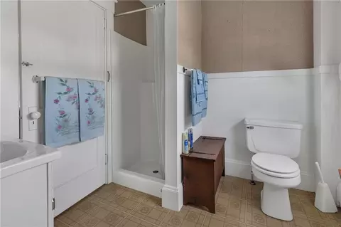 14 Maple St, Mendon, MA 01756 photo 9
