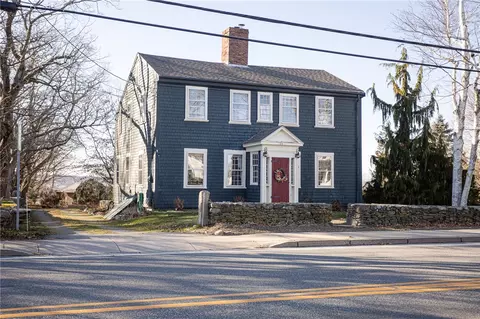 24 Bristol Ferry Rd, Portsmouth, RI 02871