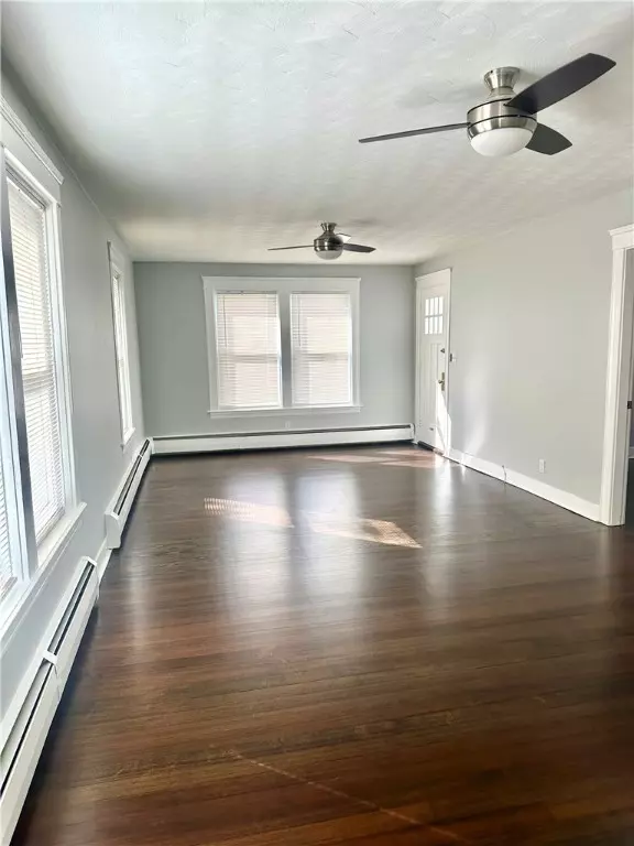  87 Stedman Ave, Pawtucket, RI 02860 photo 9