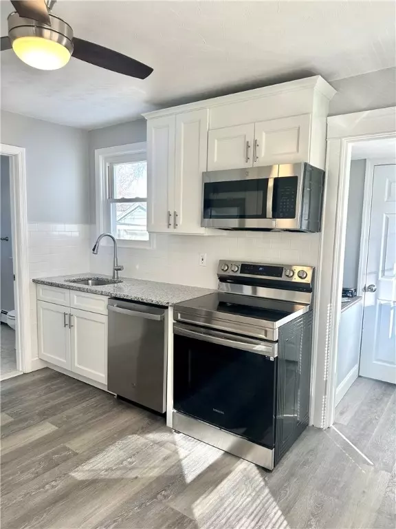  87 Stedman Ave, Pawtucket, RI 02860 photo 6