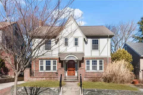 70 Vassar Ave, Providence, RI 02906