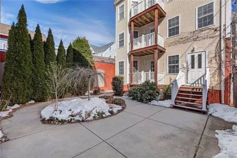 58 Sutton St #4, Providence, RI 02903