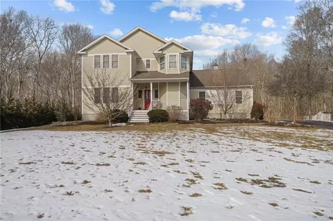 451 Westmoreland Ln, North Kingstown, RI 02874