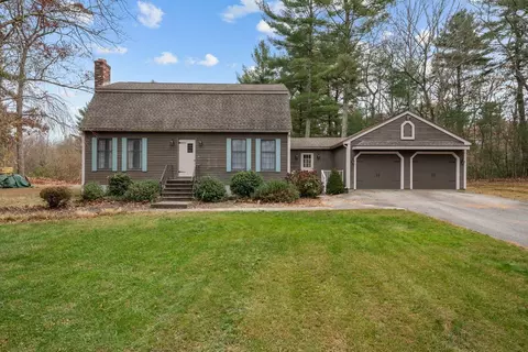 880 Jackson Schoolhouse Rd, Burrillville, RI 02859