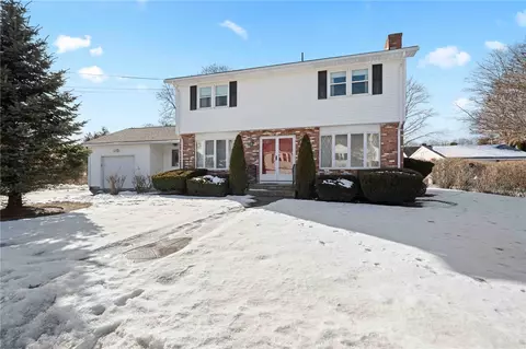 91 Old Spring Rd, Cranston, RI 02920