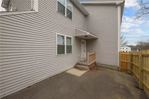 56 Center St, Woonsocket, RI 02895 photo 37