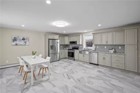 56 Center St, Woonsocket, RI 02895 photo 4