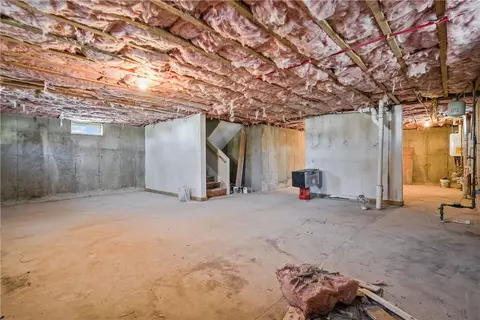 56 Center St, Woonsocket, RI 02895 photo 32