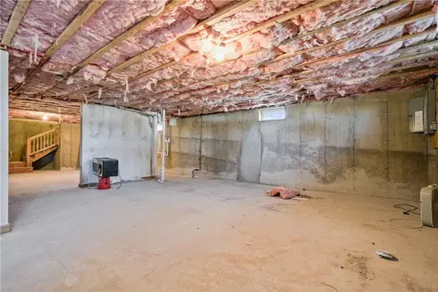 56 Center St, Woonsocket, RI 02895 photo 31