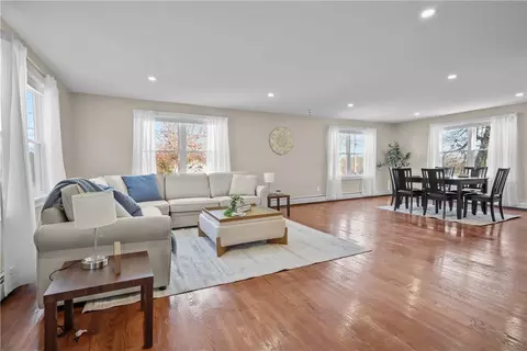 56 Center St, Woonsocket, RI 02895 photo 10