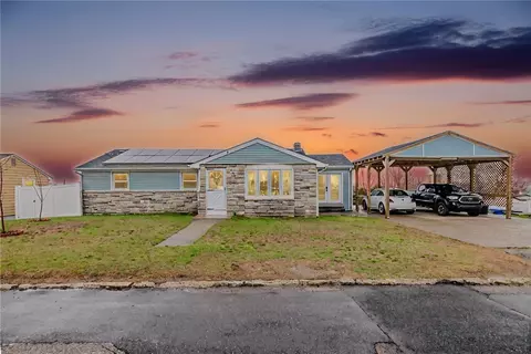 356 Buchanan St, Pawtucket, RI 02860