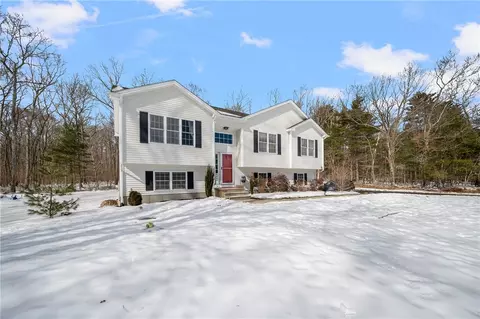 30 Boswell Trl, Foster, RI 02825