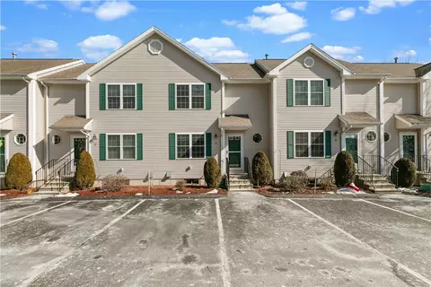 835 Sandy Ln #9, Warwick, RI 02889