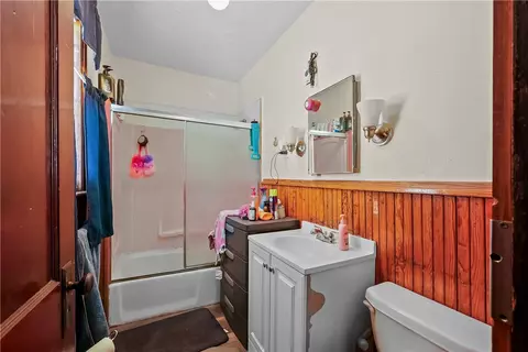538 Willow St, Woonsocket, RI 02895 photo 11