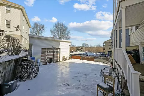 538 Willow St, Woonsocket, RI 02895 photo 5