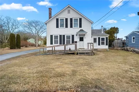 113 Whitford St, South Kingstown, RI 02879