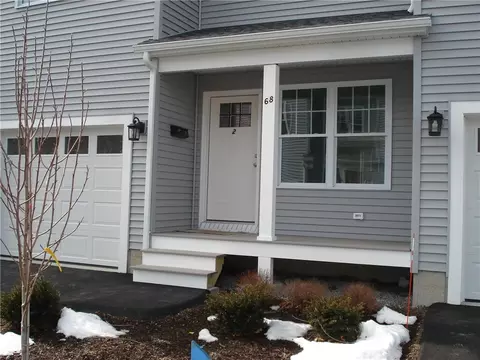 68 Greene St #2, Warwick, RI 02886 photo 2