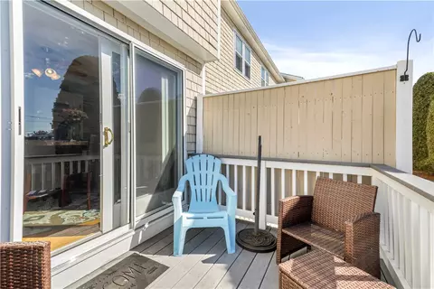 Exterior - 20 Fourth Ave, Warwick, RI 02888 photo 4 of 6