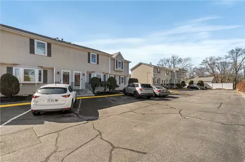 Exterior - 20 Fourth Ave, Warwick, RI 02888 photo 2 of 6