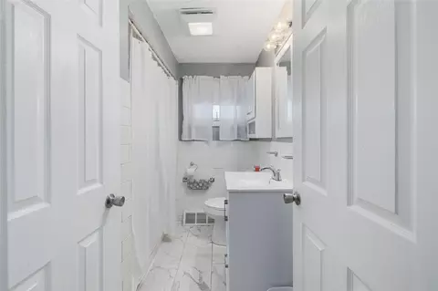 Bath - 340 Dunlap St, Woonsocket, RI 02895 photo 1 of 3