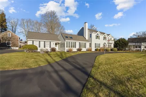 159 New Meadow Rd, Barrington, RI 02806