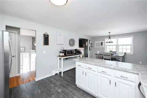 89 Ridge St, Woonsocket, RI 02895 photo 18