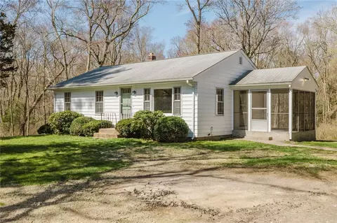 292 Anawan St, Rehoboth, MA 02769