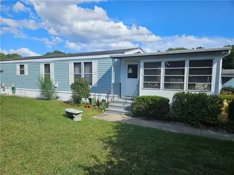 158 Holiday Ct, South Kingstown, RI 02879