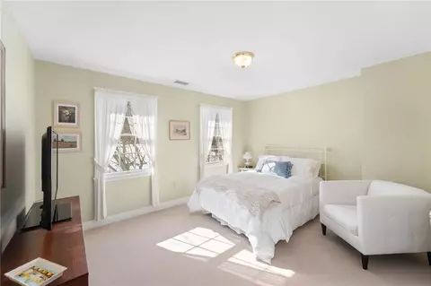 61 Bruce Ln, Warwick, RI 02886 photo 35