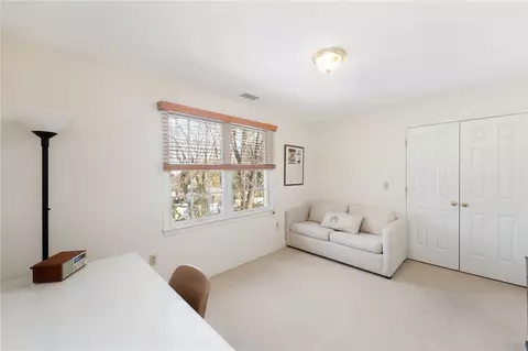 61 Bruce Ln, Warwick, RI 02886 photo 38