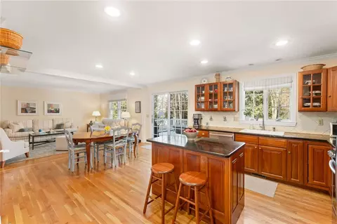 61 Bruce Ln, Warwick, RI 02886 photo 7