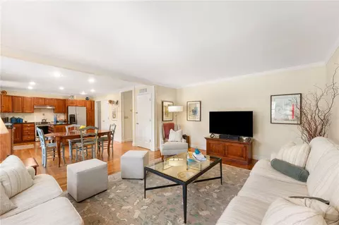 61 Bruce Ln, Warwick, RI 02886 photo 13