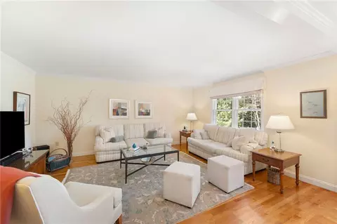 61 Bruce Ln, Warwick, RI 02886 photo 12