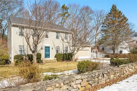 61 Bruce Ln, Warwick, RI 02886 photo 2