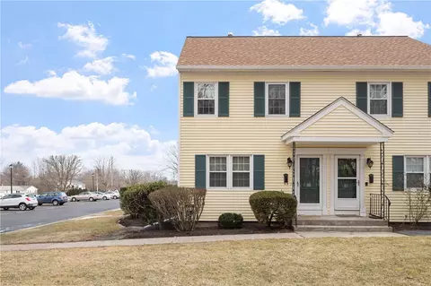 2970 Mendon Rd #80, Cumberland, RI 02864