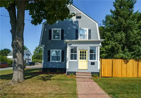 187 Jefferson St, Warwick, RI 02888