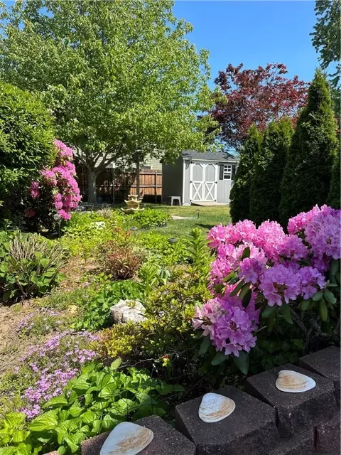 Exterior - 46 Smith St, Riverside, RI 02915 photo 16 of 22