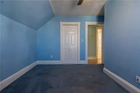 Bedroom - 46 Smith St, Riverside, RI 02915 photo 4 of 6