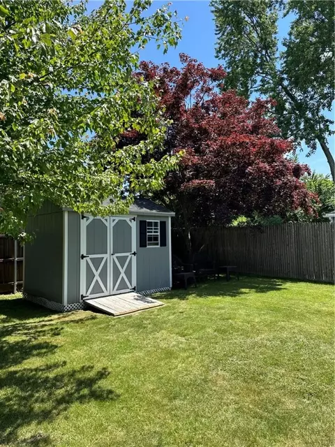 Exterior - 46 Smith St, Riverside, RI 02915 photo 18 of 22