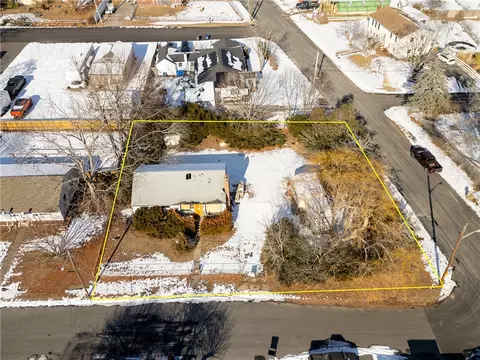 7 Holt St, Warwick, RI 02889 photo 4