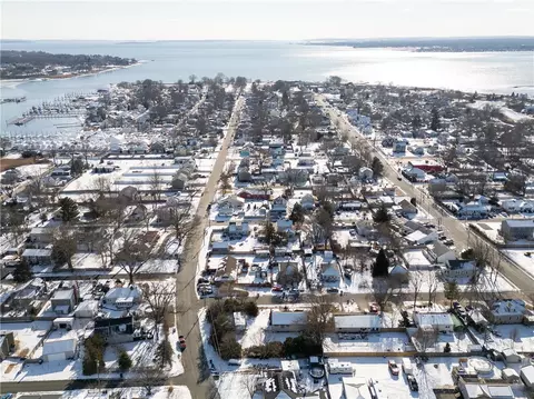 7 Holt St, Warwick, RI 02889 photo 11