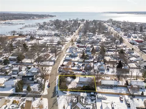 7 Holt St, Warwick, RI 02889 photo 6