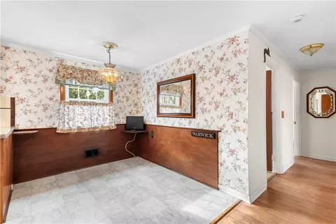 3 Hope Ave, Warwick, RI 02889 photo 15