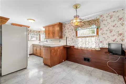 3 Hope Ave, Warwick, RI 02889 photo 19
