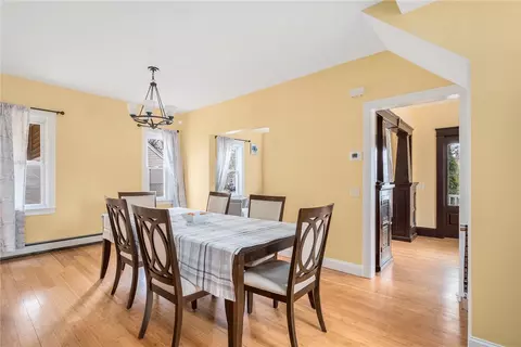203 Holmes Rd, Warwick, RI 02888 photo 10